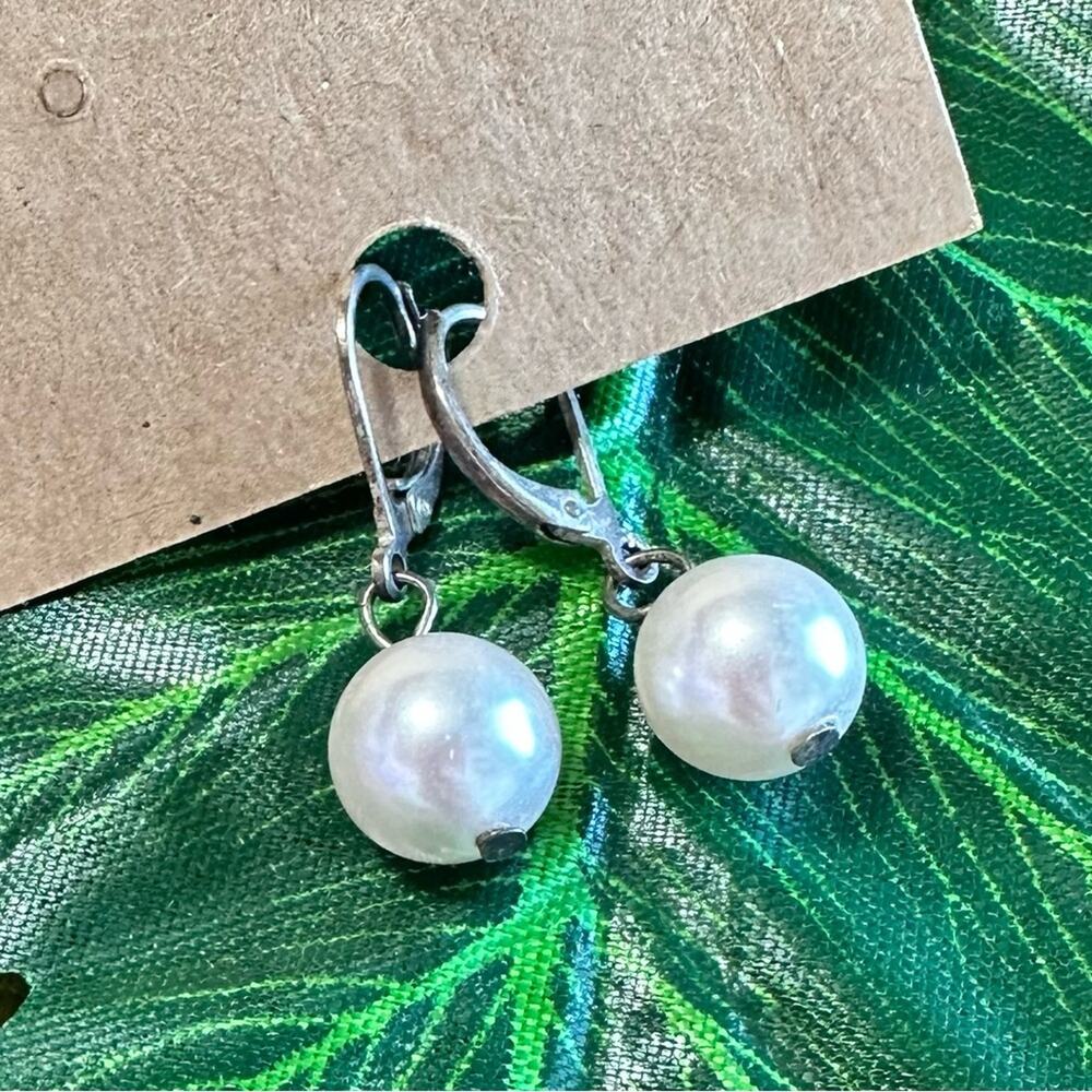 BOGO FREE Pearl drop earrings GREAT CLASPS!